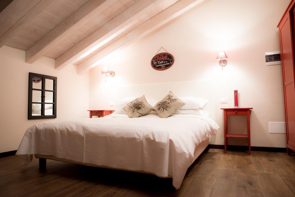 Casa Rosa Bed & Breakfast San Giuliano Milanese Phòng bức ảnh